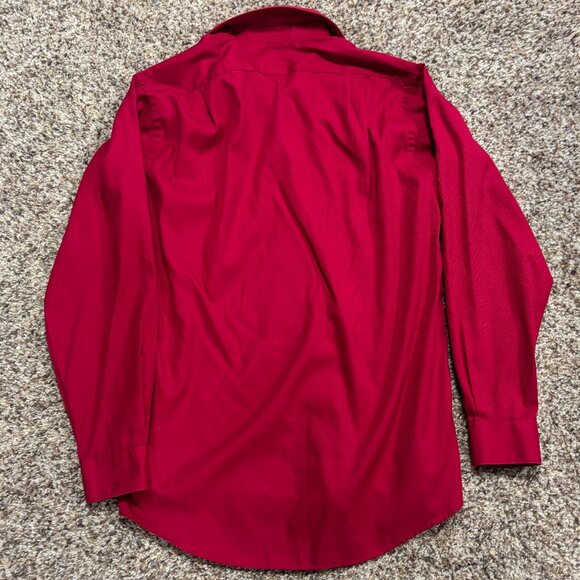 Van Heusen Classic Fit - Men's 15.5 34/35 Dress Shirt - Preowned - 2073 - Picture 3 of 3